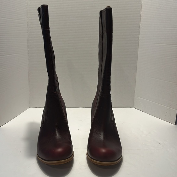 Timberland Earthkeepers Burgundy Colored Heeled Waterproof Boots, Size 10, NWOT - Picture 3 of 15